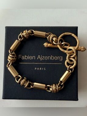 Unique Parisian bracelet